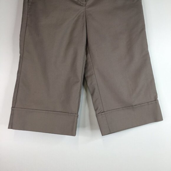 Ann Taylor Signature Fit Lower on Waist Cuffed Bermuda Shorts Size 0 - Picture 3 of 10